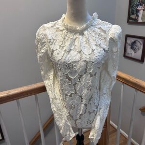Ward  Delicate off White Floral Lace Long-Sleeve Top